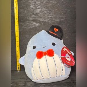 Squishmallows “Samir” the whale
